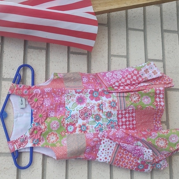 Pink dress/flowers - Picture 7 of 12